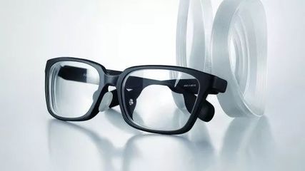 告别度数困扰 光学镜片黑科技，定制你的清晰视界